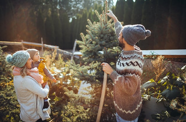 These Holiday “Two-Dos” Can Keep You Financially Healthy All Season Long