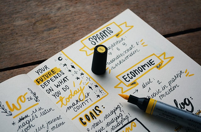 Use Psychology to Build a Budget You’ll Stick With